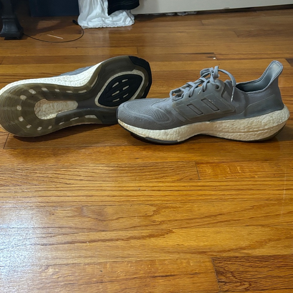 Adidas Men's Gray Athletic Sneakers